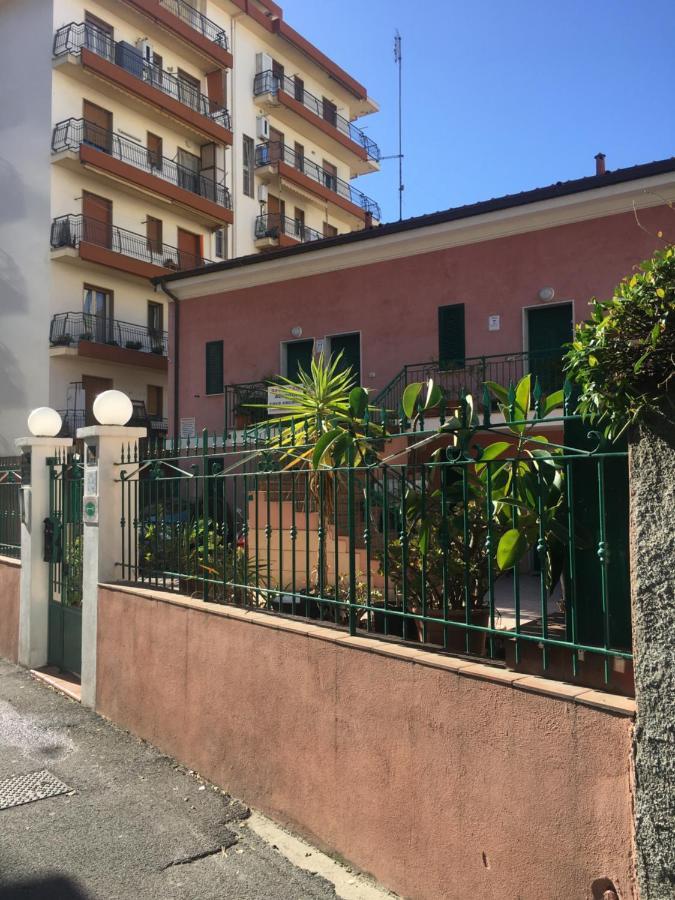 Villamareblu ヴェンティミーリア エクステリア 写真